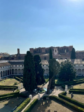 Camera x2 con splendida vista sulle Terme di Diocleziano e sul Chiostro di Michelangelo
